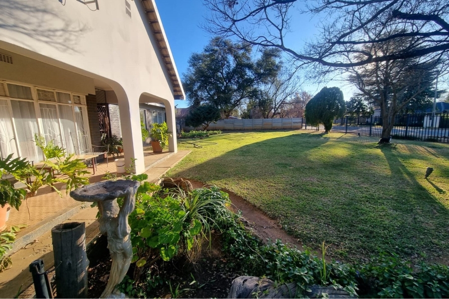 4 Bedroom Property for Sale in Meiringspark North West